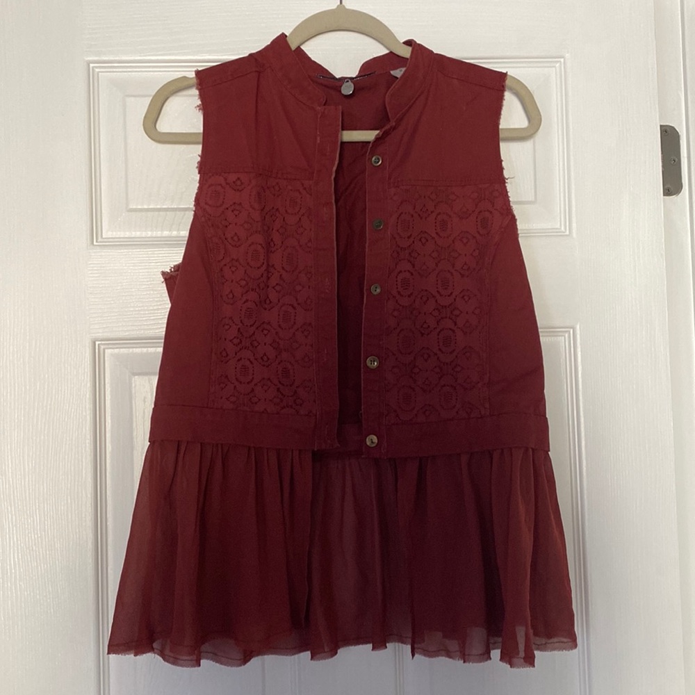 BKE Lace Mandarin Collar Skirted Rust Vest Medium